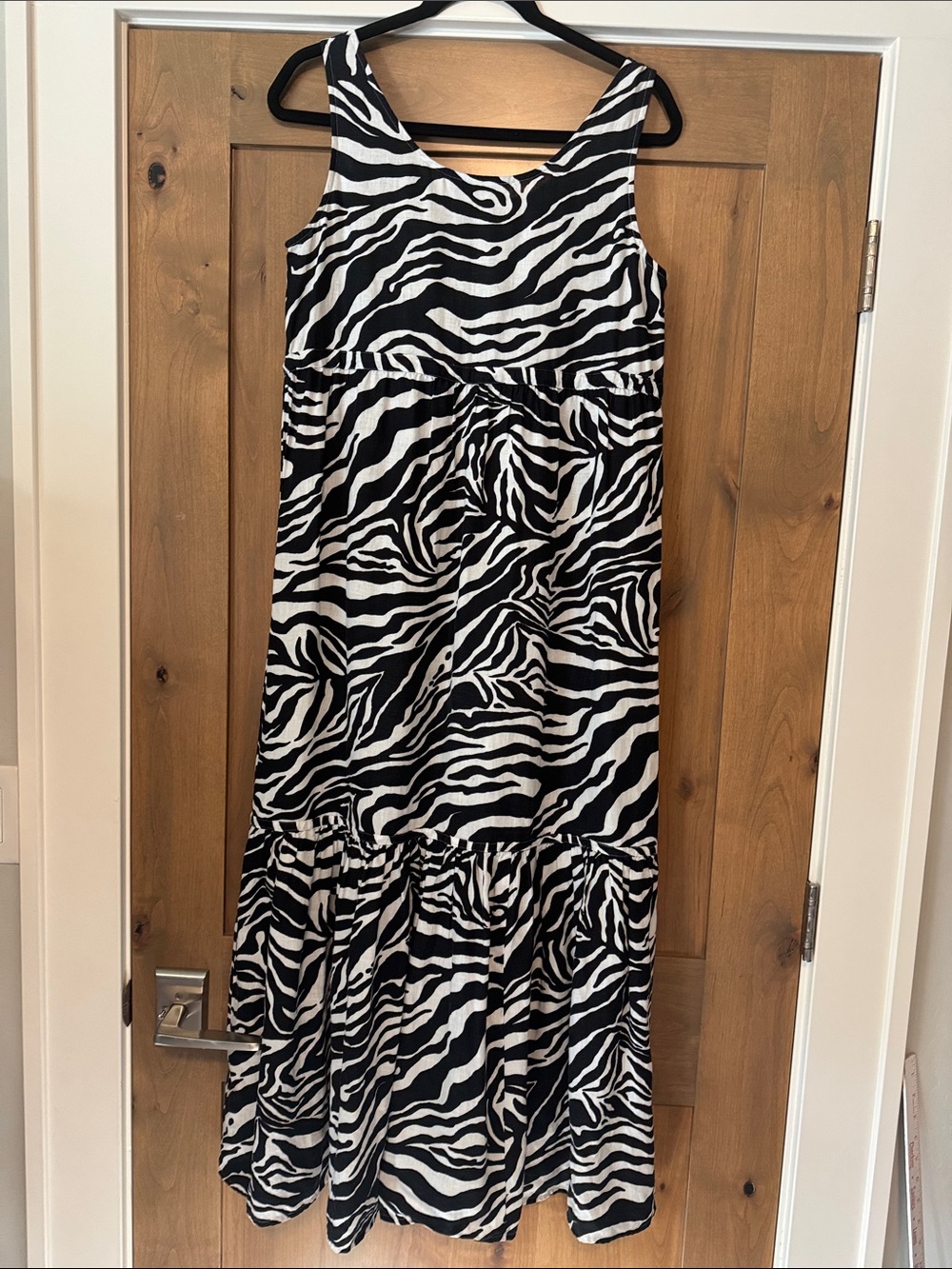 Jones New York Tiered 100% Linen Maxi Dress Womens S zebra print Empire waist - Picture 2 of 10